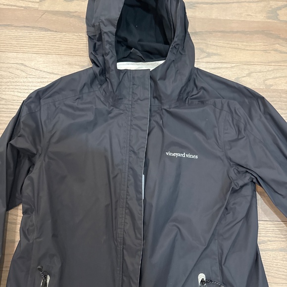 vineyard vines Women's Stow & Go Hooded Rain Coat Size M - Picture 2 of 10